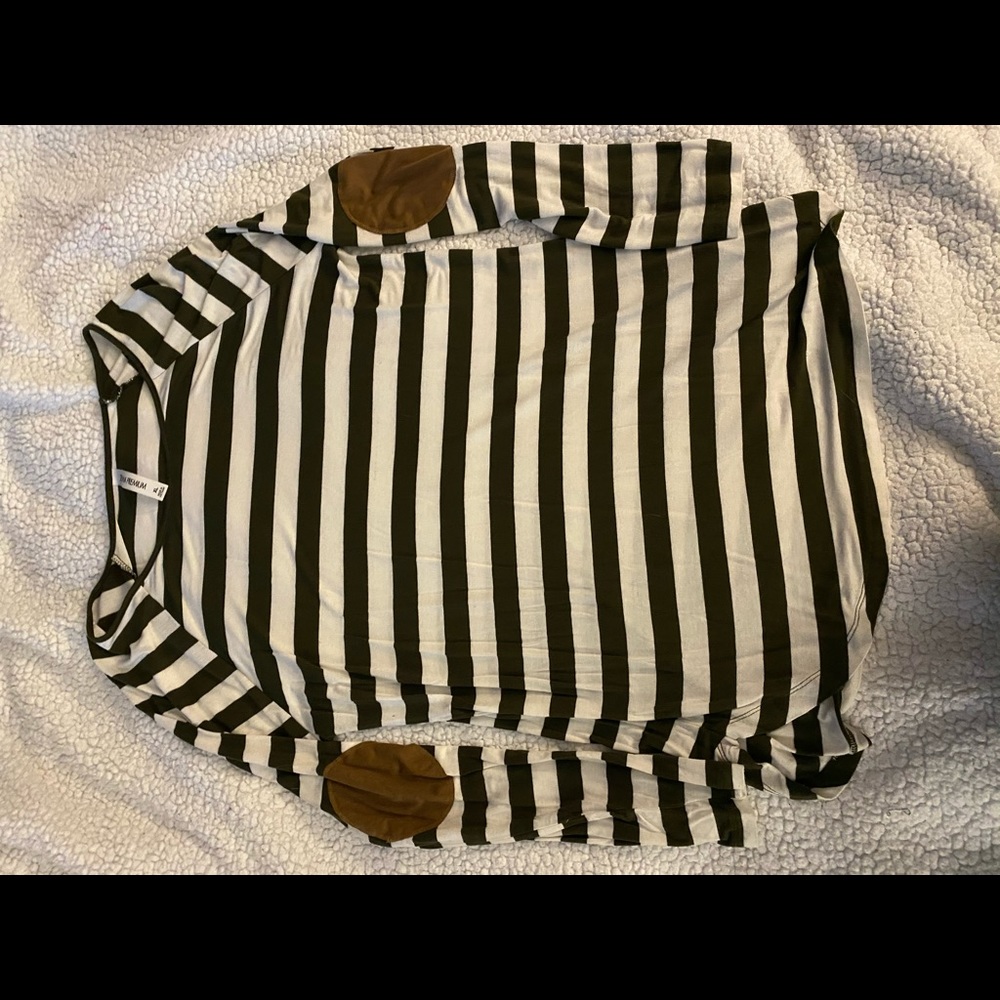 Long sleeve shirt with suede elbow pads